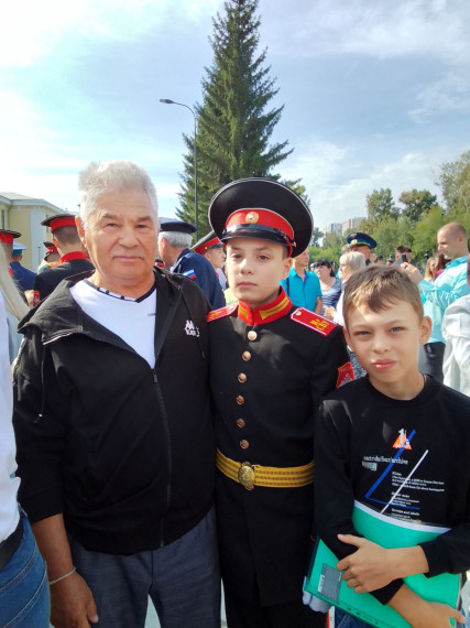 Укажите подпись к картинке.